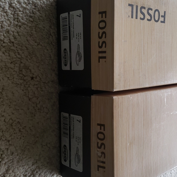 Fossil sandals - Picture 3 of 3